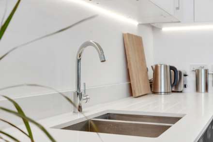 Beck Square, Leyton, E10, Image 11