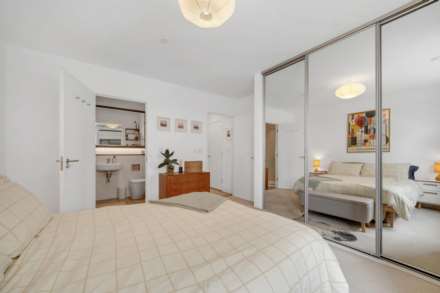 Beck Square, Leyton, E10, Image 19