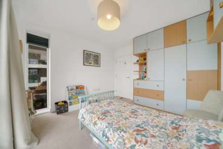 Beck Square, Leyton, E10, Image 22