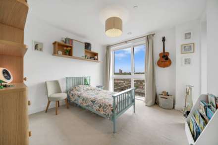 Beck Square, Leyton, E10, Image 23