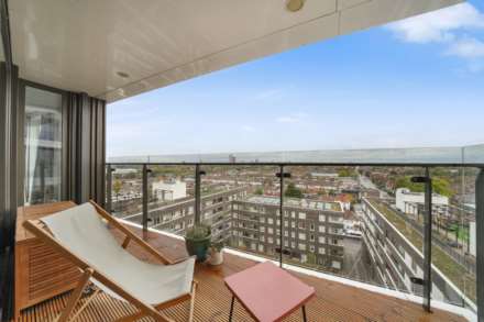 Beck Square, Leyton, E10, Image 26