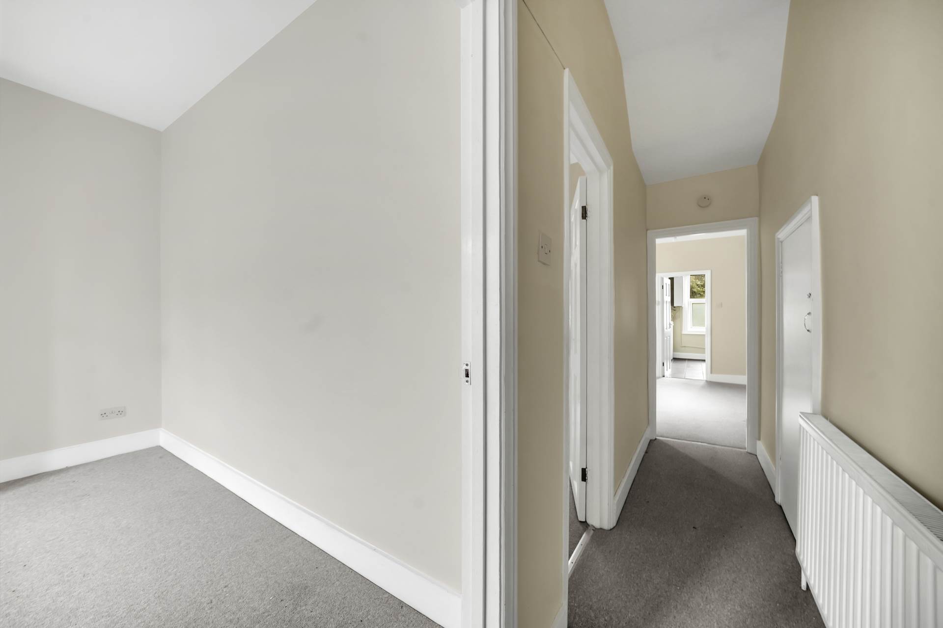 Twickenham Road, London,E11, Image 9