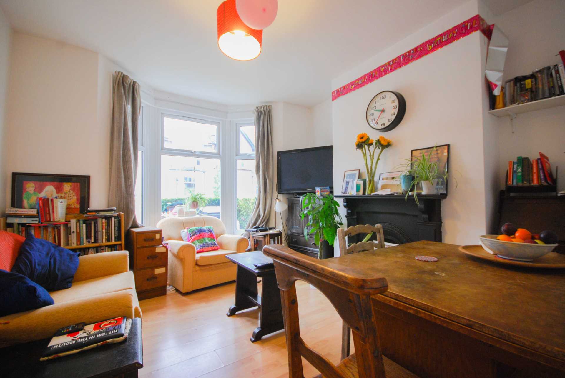 LEA HALL ROAD E10, Image 2