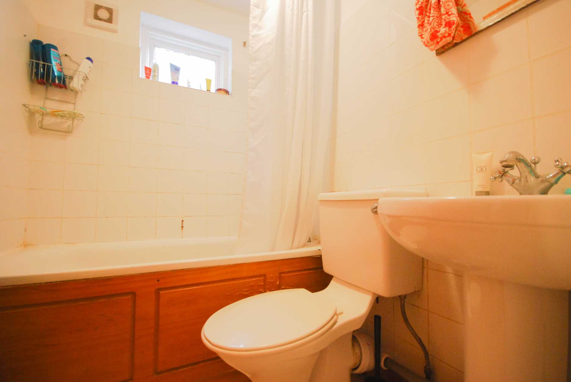 LEA HALL ROAD E10, Image 7