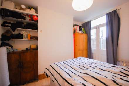 LEA HALL ROAD E10, Image 3