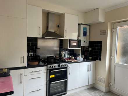 Sturgeons Way, Hitchin, Image 3