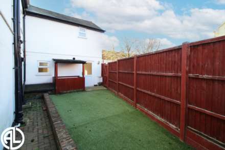 High Street, Henlow, SG16 6BS, Image 7