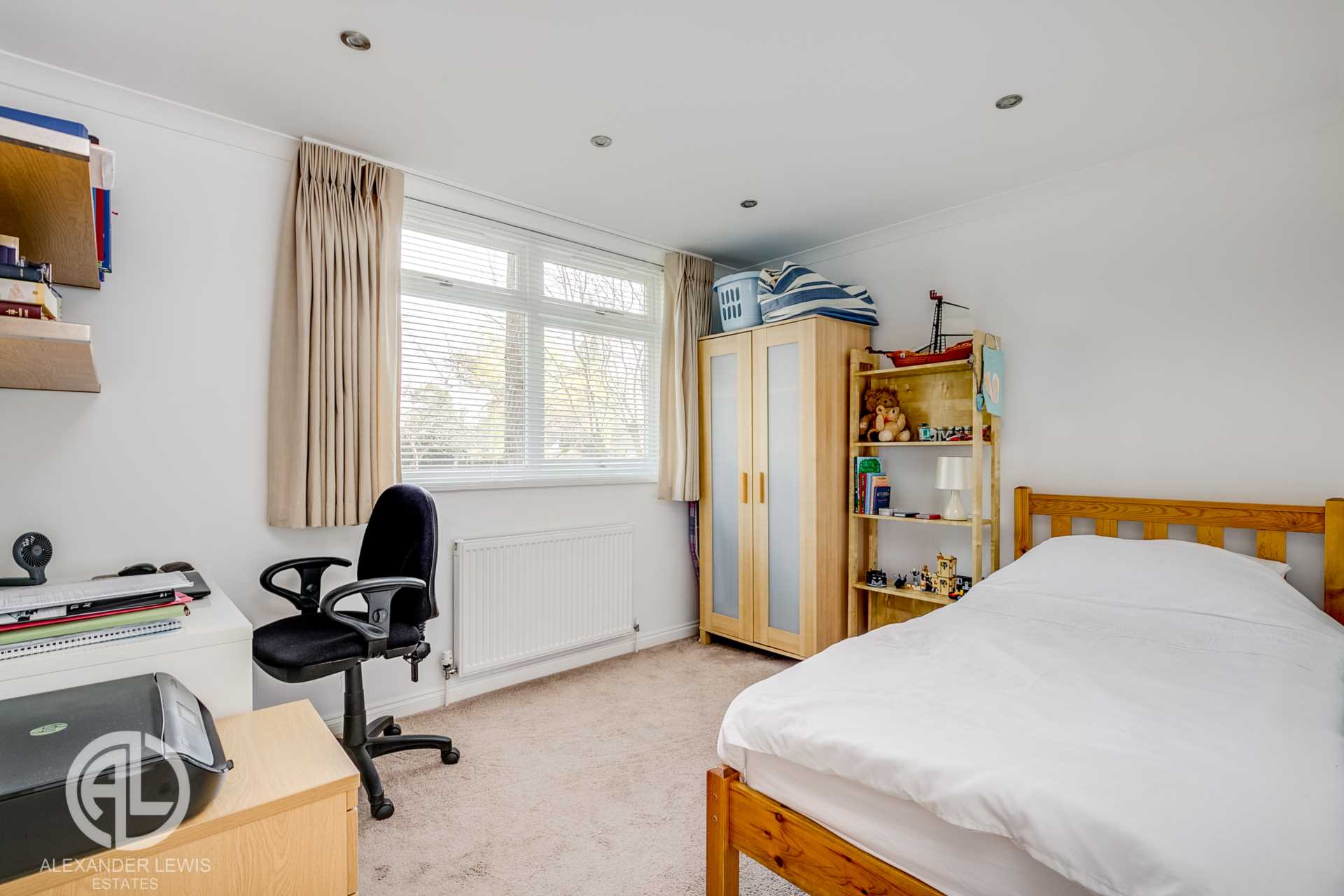 Sollershott Hall, Letchworth Garden City, SG6 3PW, Image 9