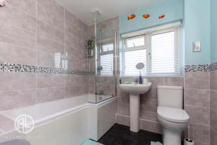 Netherstones, Stotfold, SG5 4BS, Image 15