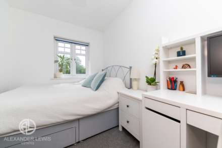 North Avenue, Letchworth Garden City, SG6 1DH, Image 16