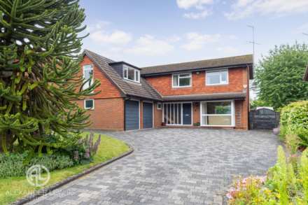 5 Bedroom Detached, Aubreys, Letchworth Garden City, SG6 3TU