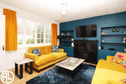 Ridge Avenue, Letchworth Garden City, SG6 1QG, Image 2