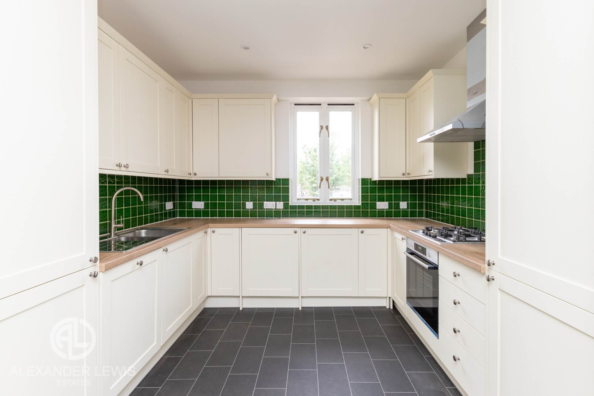 Manor Farm Cottages, Wymondley Road, Willian, SG6 2AH, Image 2