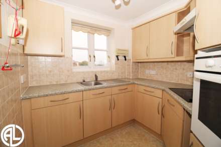 Whitings Court, Hitchin, SG5 1EJ, Image 3