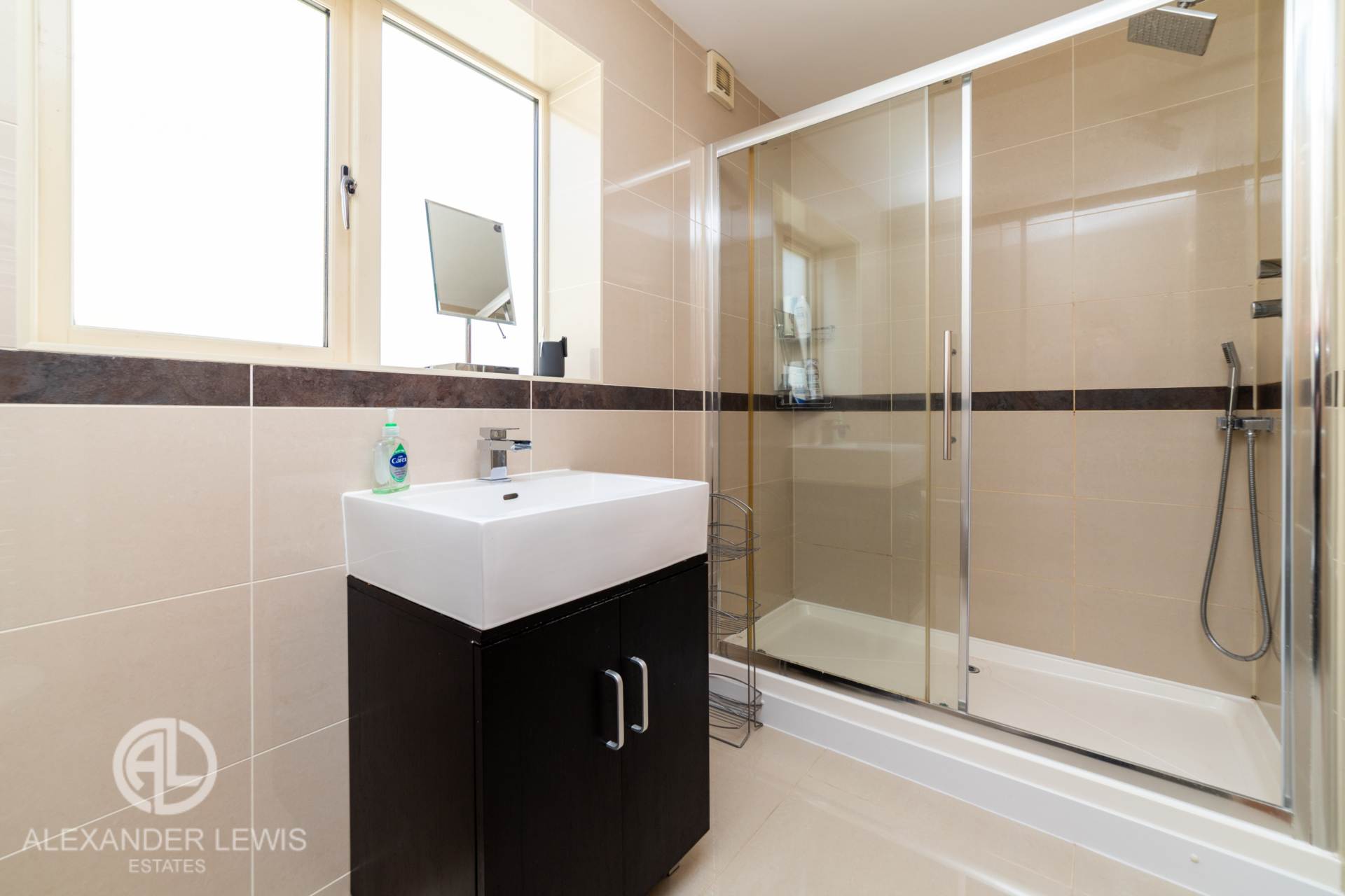 Clifton House Gardens, Clifton, Beds, SG17 5FR, Image 31