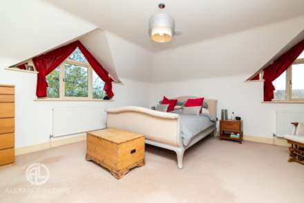 Clifton House Gardens, Clifton, Beds, SG17 5FR, Image 18