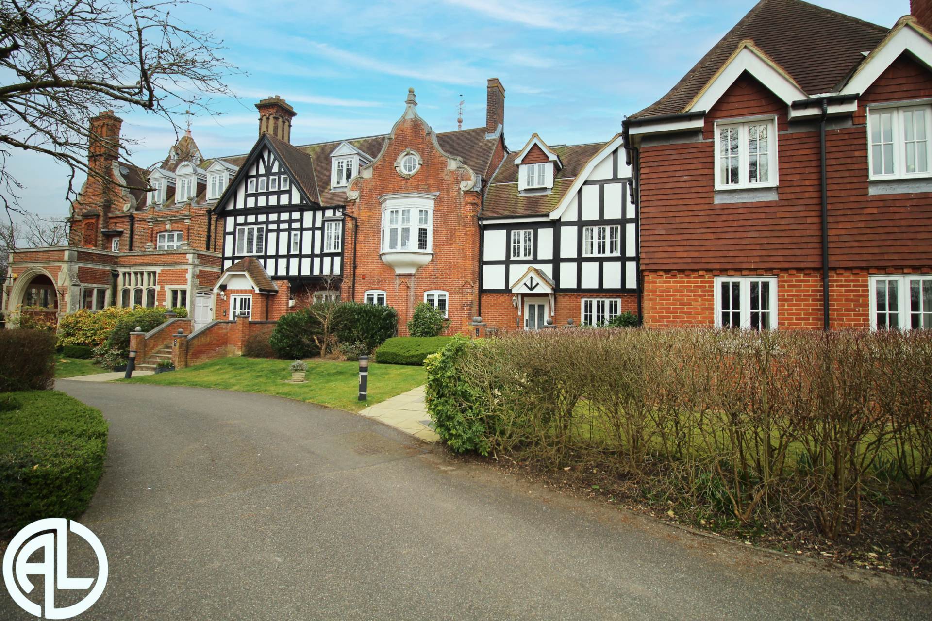 Roxley Manor, Willian, SG6 2DP, Image 1