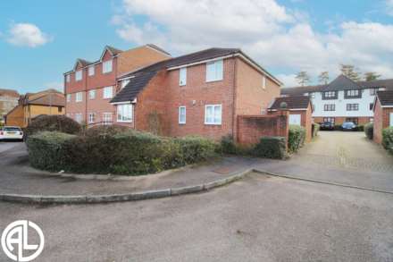 Marmet Avenue, Letchworth Garden City, SG6 4QF, Image 1