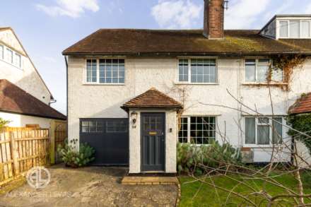 3 Bedroom End Terrace, Shott Lane, Letchworth Garden City, SG6 1SE