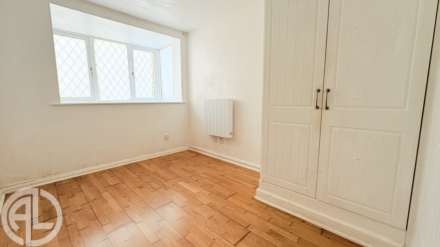 Horace Gay Gardens, Letchworth Garden City, SG6 4XP, Image 6