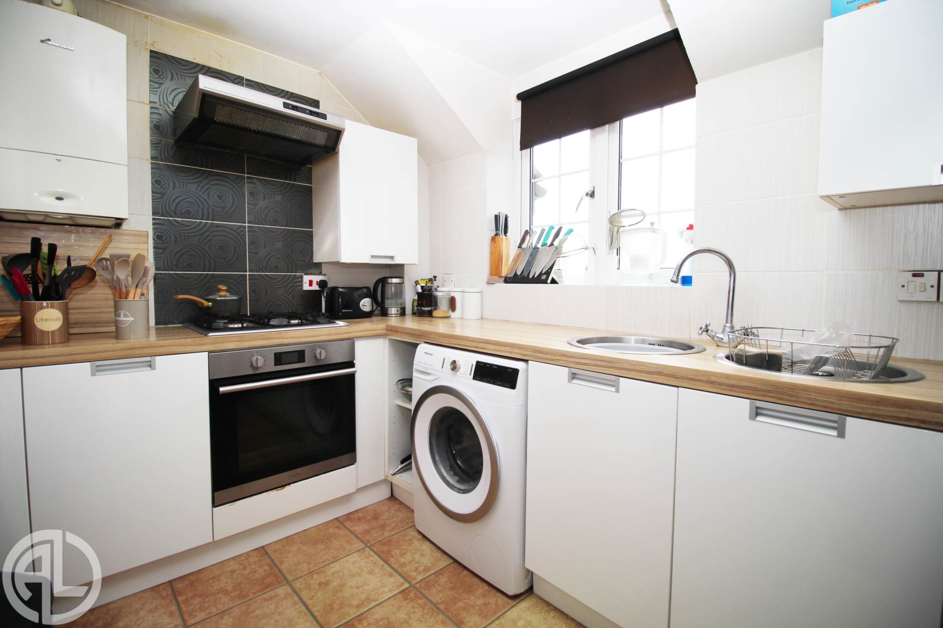 Cromwell Road, Letchworth Garden City, SG6 1DT, Image 2