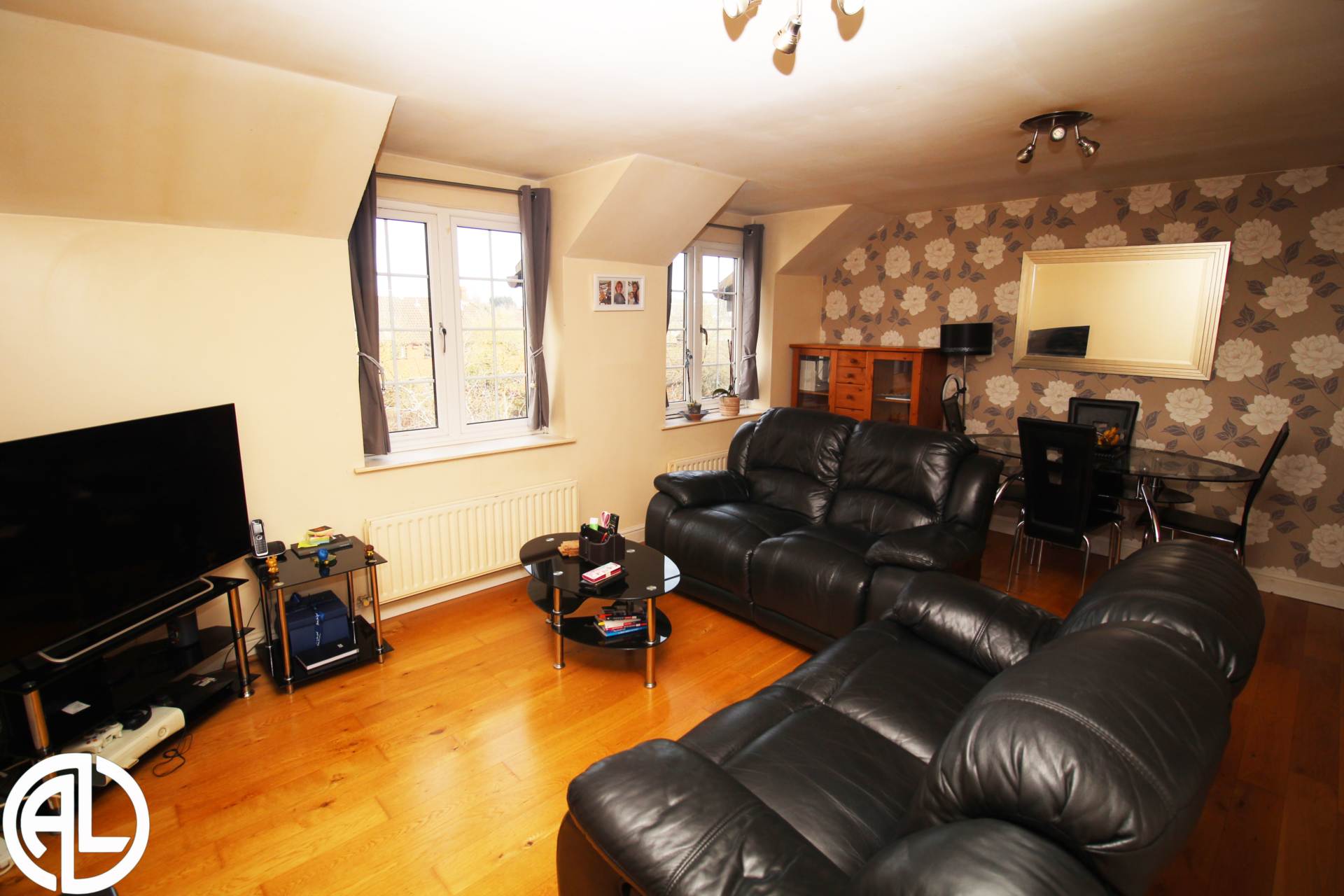 Cromwell Road, Letchworth Garden City, SG6 1DT, Image 3