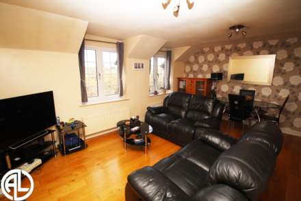 Cromwell Road, Letchworth Garden City, SG6 1DT, Image 3