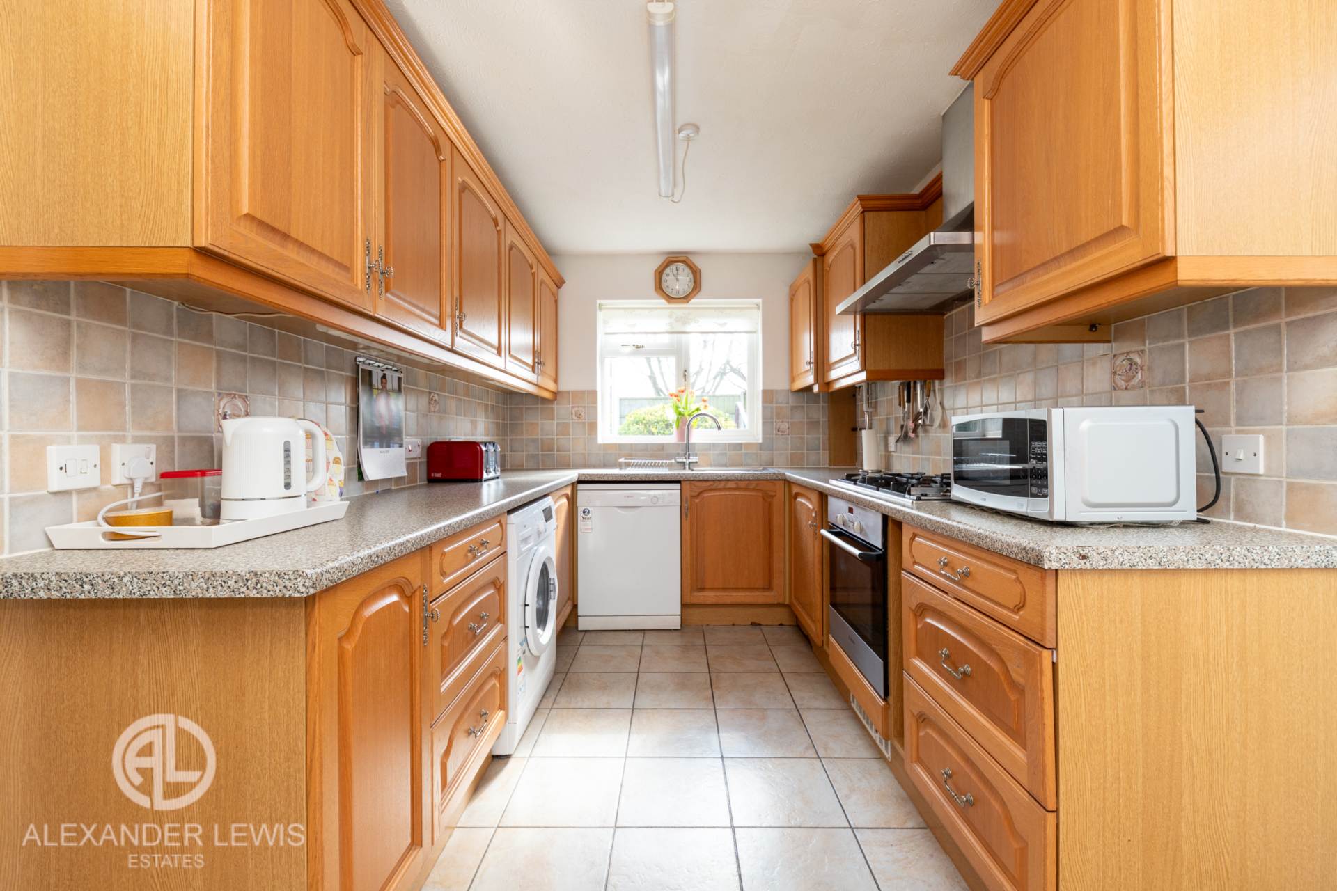 Bell Acre Gardens, Letchworth Garden City, SG6 2BY, Image 2