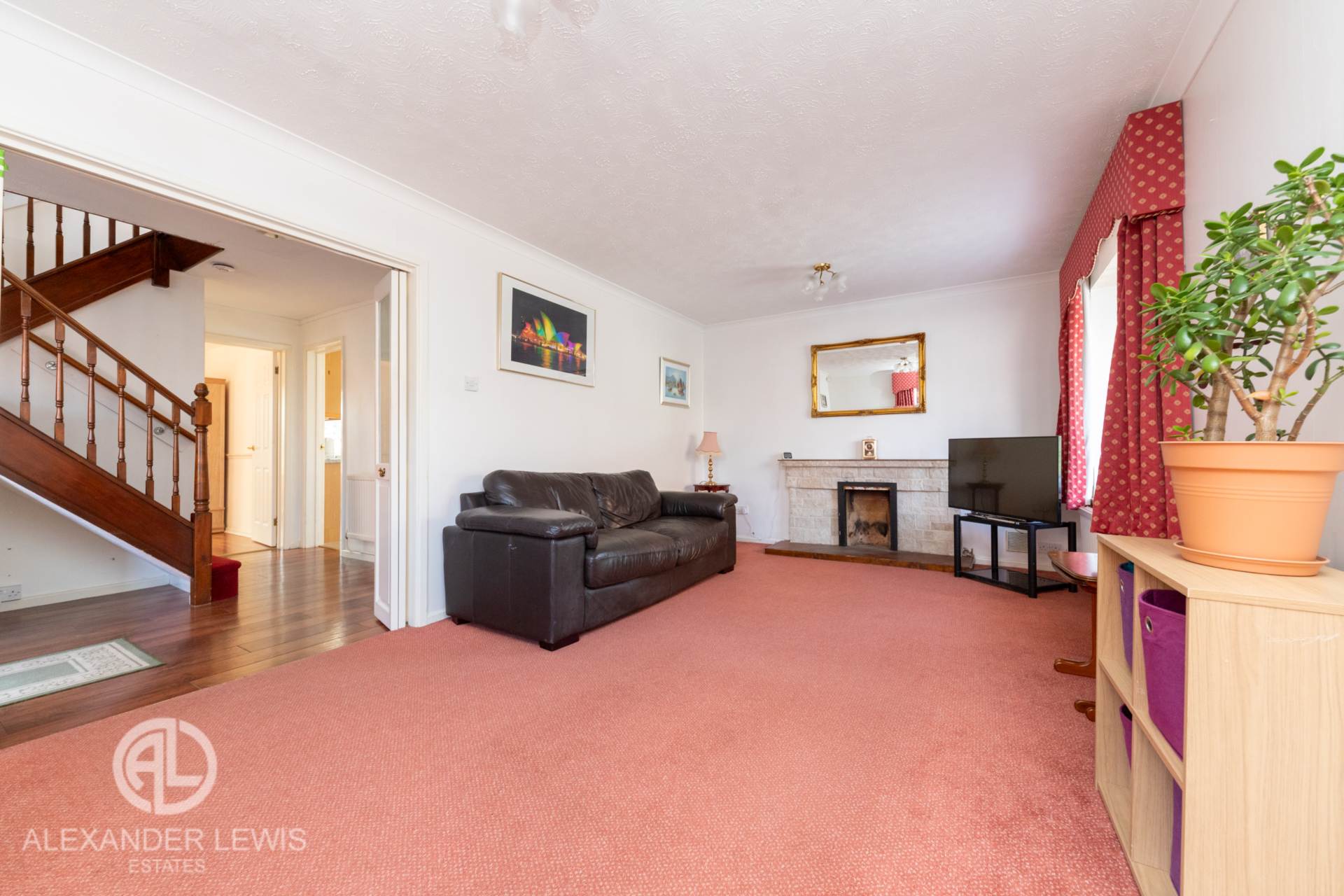 Bell Acre Gardens, Letchworth Garden City, SG6 2BY, Image 3