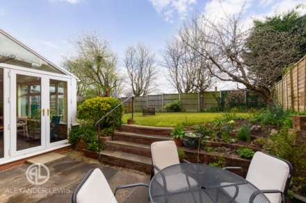 Bell Acre Gardens, Letchworth Garden City, SG6 2BY, Image 18
