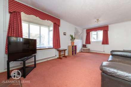 Bell Acre Gardens, Letchworth Garden City, SG6 2BY, Image 4