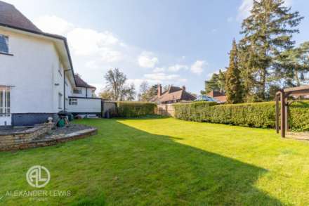 Field Lane, Letchworth Garden City, SG6 3LE, Image 16