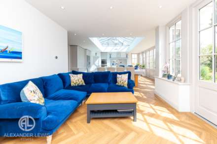 Willian Way, Letchworth Garden City, SG6 2HG, Image 2