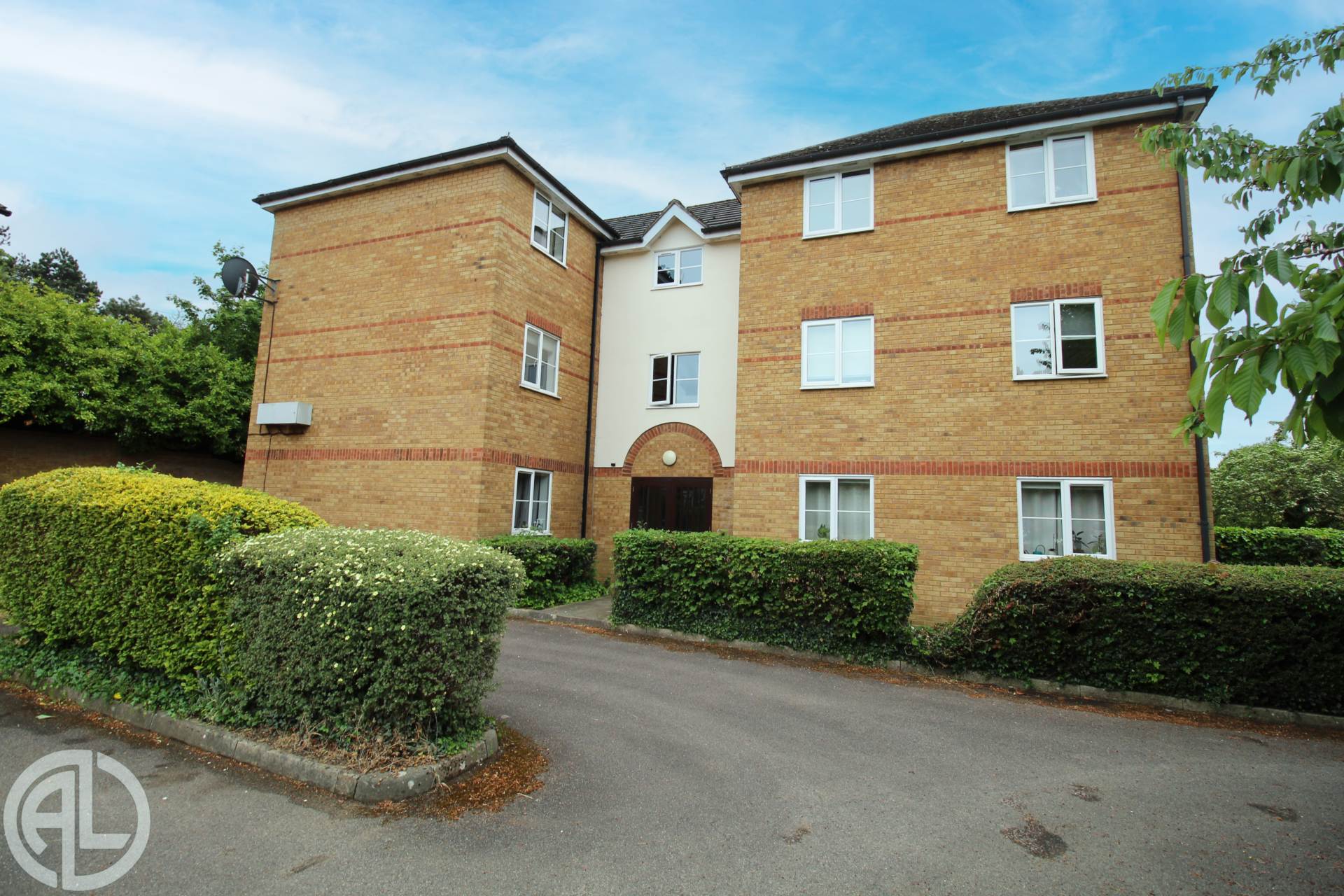 Chagny Close, Letchworth Garden City, SG6 4BY, Image 1