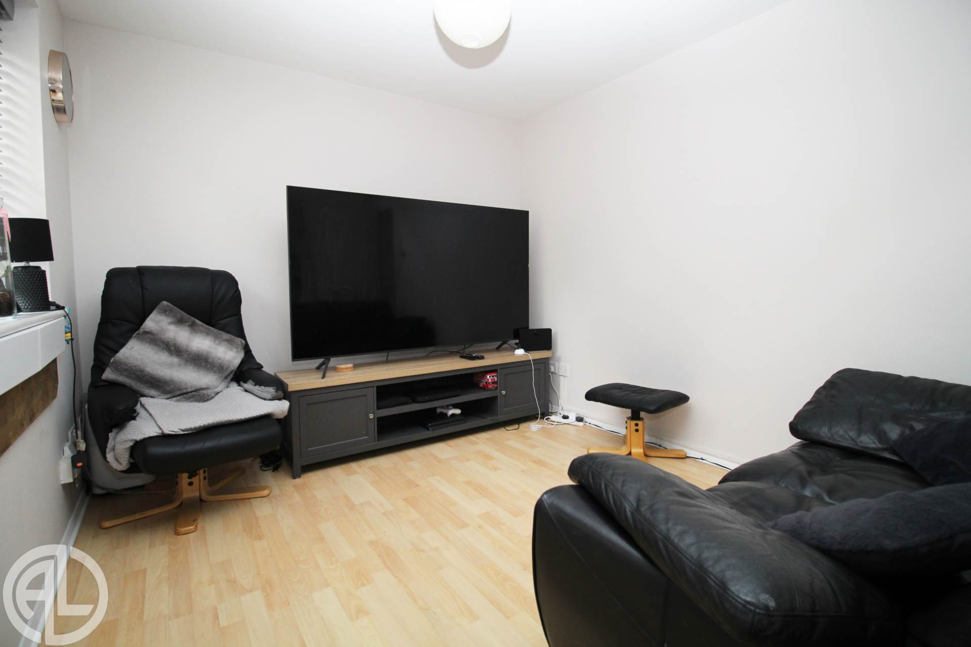 Chagny Close, Letchworth Garden City, SG6 4BY, Image 3