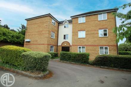 Chagny Close, Letchworth Garden City, SG6 4BY