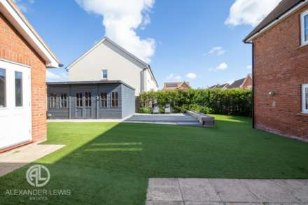 Walnut Tree Way, Meppershall, SG17 5AB, Image 19