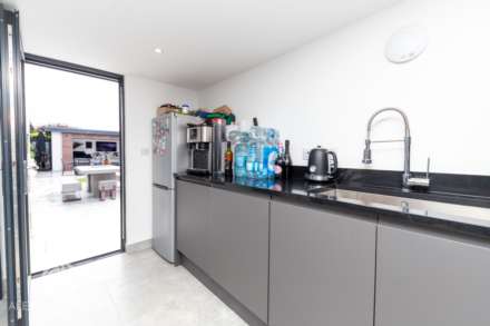 Rectory Road, Shefford, Beds, SG17 5PF, Image 23