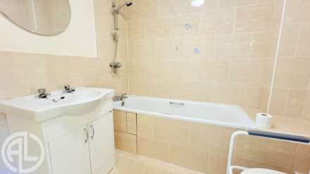 Daisy Court, Common View, Letchworth Garden City, SG6 1BZ, Image 6