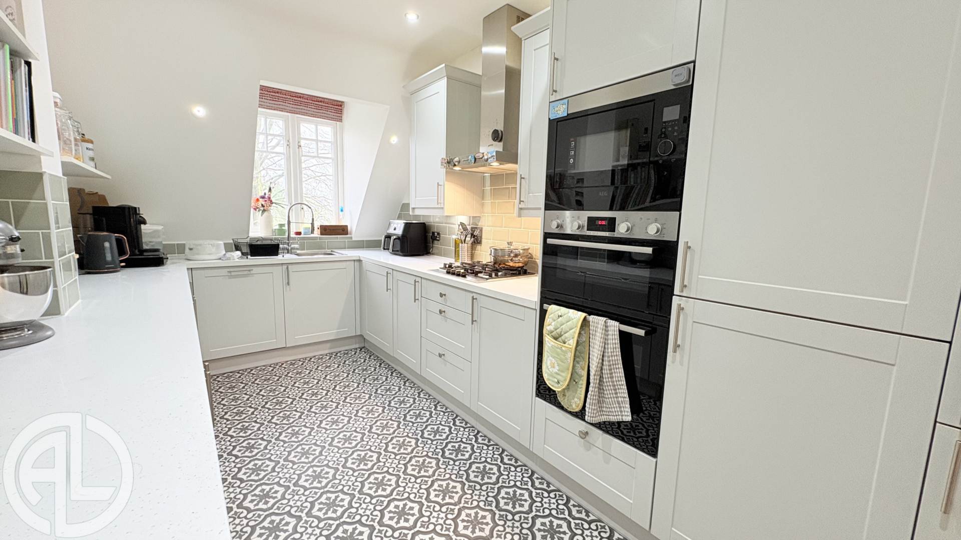 Roxley Manor, Willian, SG6 2DP, Image 3