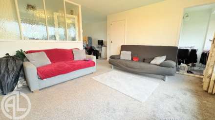 Icknield Green, Letchworth Garden City, SG6 4DL, Image 3