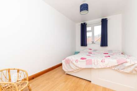 Fildyke Road, Meppershall, SG17 5LU, Image 11