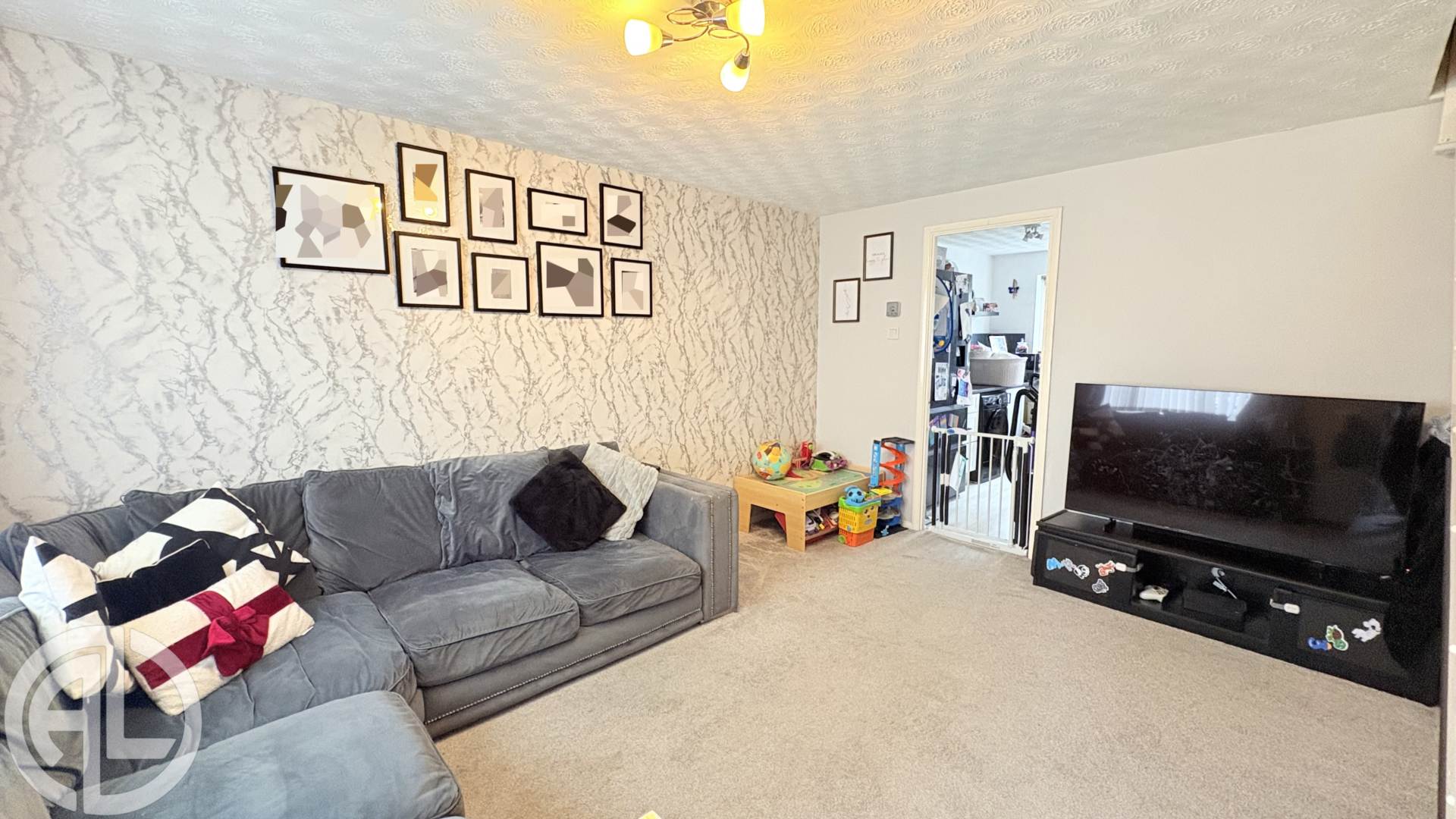 Chagny Close, Letchworth Garden City, SG6 4BZ, Image 2