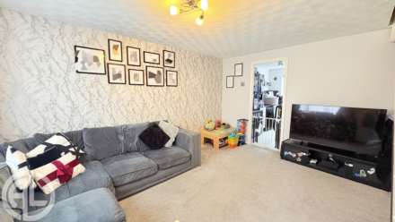 Chagny Close, Letchworth Garden City, SG6 4BZ, Image 2