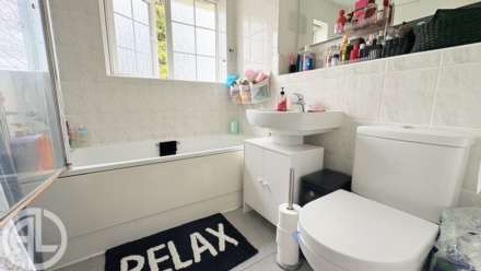 Chagny Close, Letchworth Garden City, SG6 4BZ, Image 8