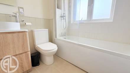 Swift Close, Letchworth Garden City, SG6 4LL, Image 11