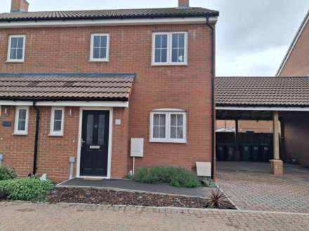Stadium Close, Stotfold, SG5 4TJ, Image 1