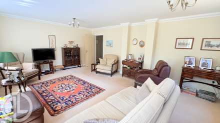 Roxley Manor, Willian, SG6 2DP, Image 3