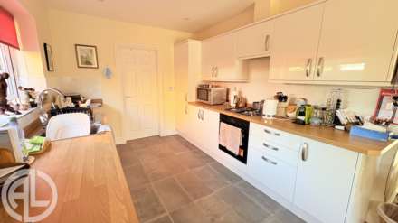 Kingsway, Stotfold, SG5 4EL, Image 3