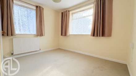 Lawrence Avenue, Letchworth Garden City, SG6 2EX, Image 5